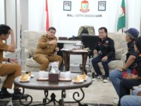 Dari Jalanan Menuju Jaminan Sosial: Wali Kota Makassar Dorong Perlindungan untuk Musisi Jalanan
