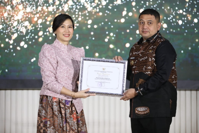 Pemkot Makassar Kembali Raih Penghargaan Kota Layak Anak Kategori Nindya