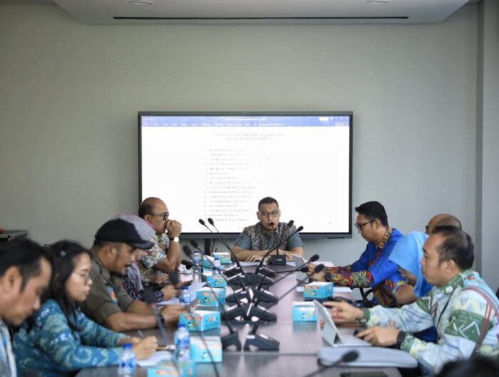 Pemkot Makassar Tegas Tertibkan Kabel FO Ilegal