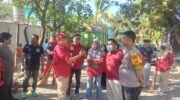 Sekcam Mamajang serta jajarannya turun langsung ke lokasi untuk melakukan penertiban serta pembongkaran lapak Pedagang Kaki Lima (PKL)